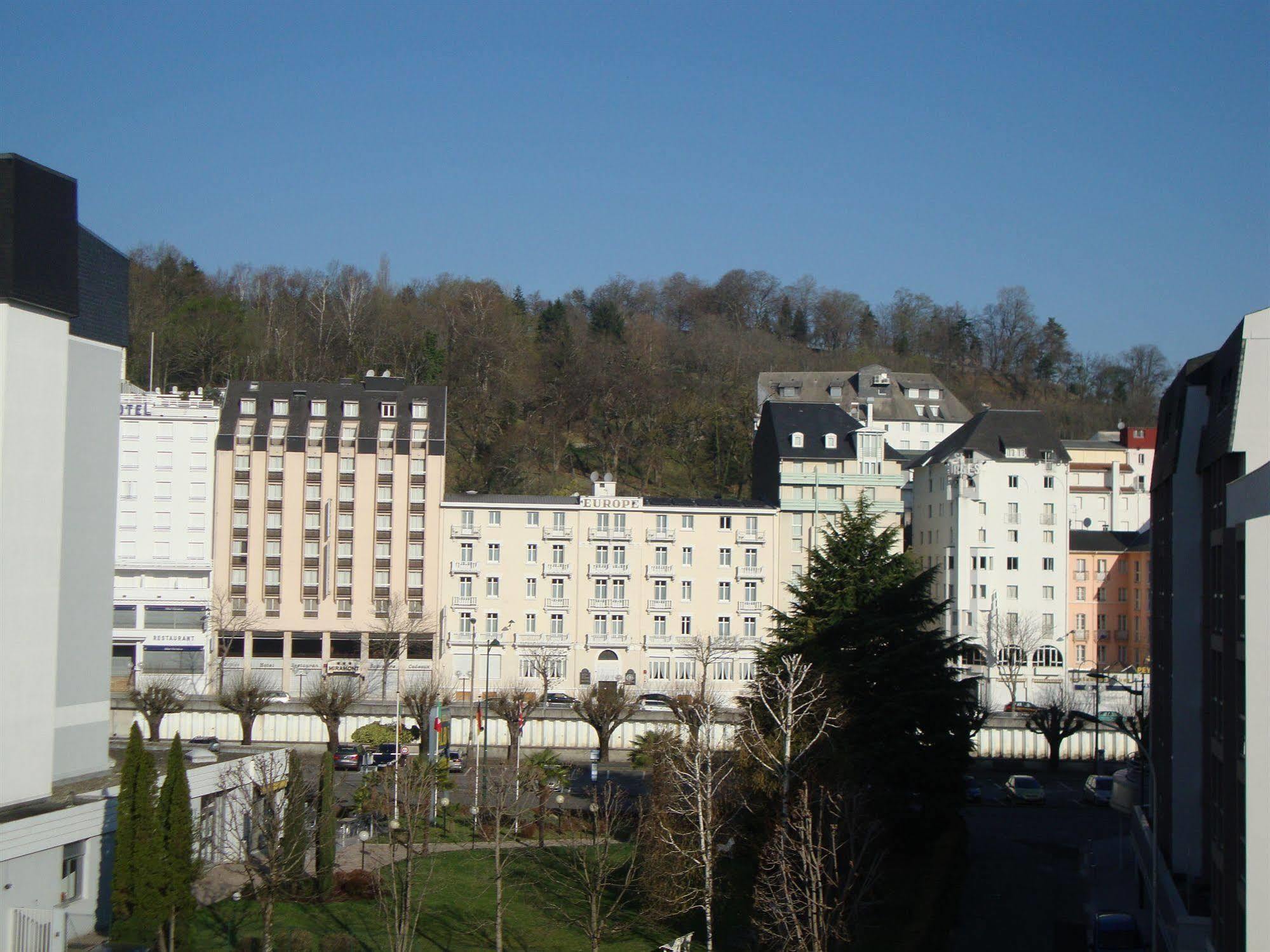 Hôtel Au Petit Languedoc Lourdes Exterior foto